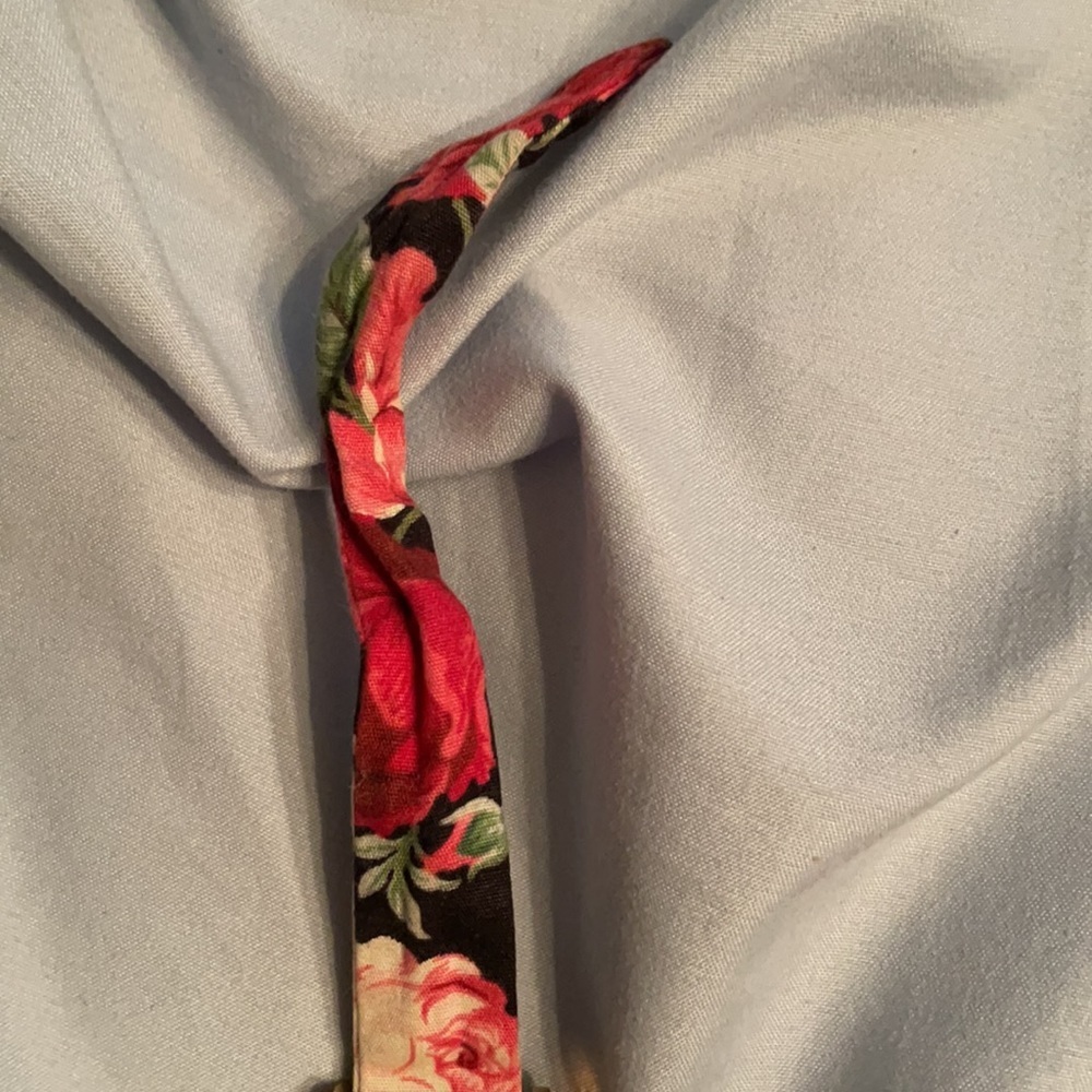 Rich Gone Broke Water Resistance Rose gold garden floral flower Watch - Picture 4 of 4